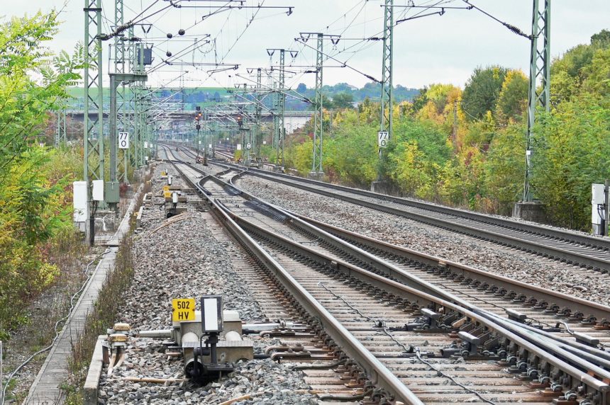 Pacto por el Ferrocarril: CREEX, disconforme con los plazos y compromisos que se contemplan para la red ferroviaria extremeña