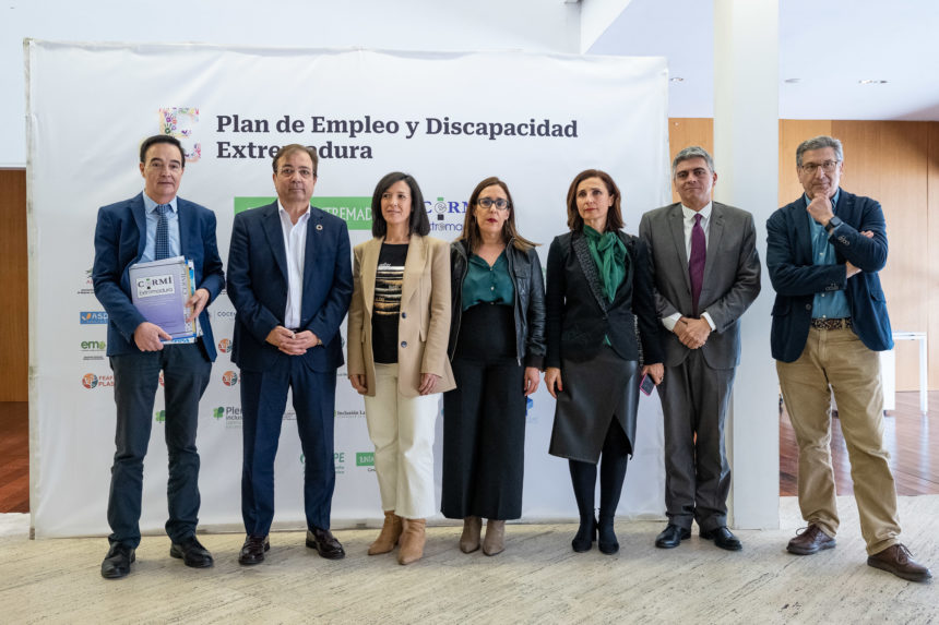 CREEX y COEBA respaldan el Plan de Empleo y Discapacidad firmado hoy por la Junta de Extremadura y el CERMI