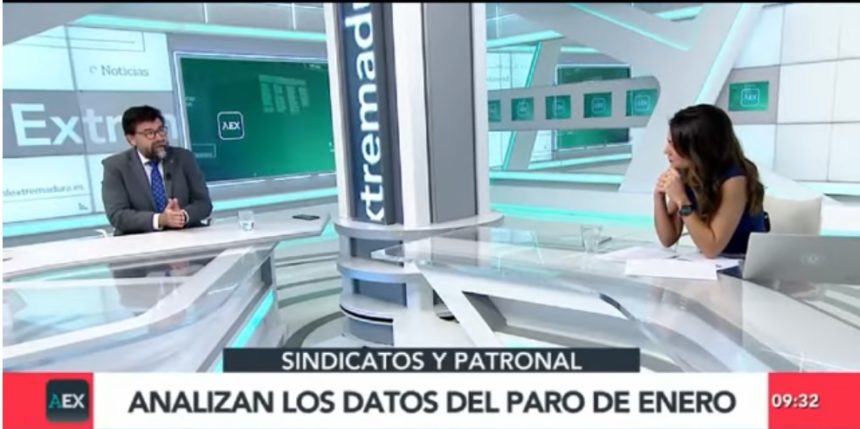 Javier Peinado debate sobre empleo, SMI y presupuestos en Canal Extremadura TV